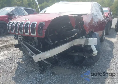 2017 Jeep Cherokee Latitude 4X4 z USA, uszkodzony, nr VIN 1C4PJMCB3HW563746